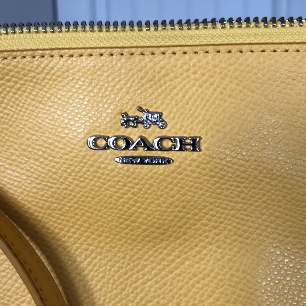 Coach yellow leather shoulder bag - Picture 3 of 6